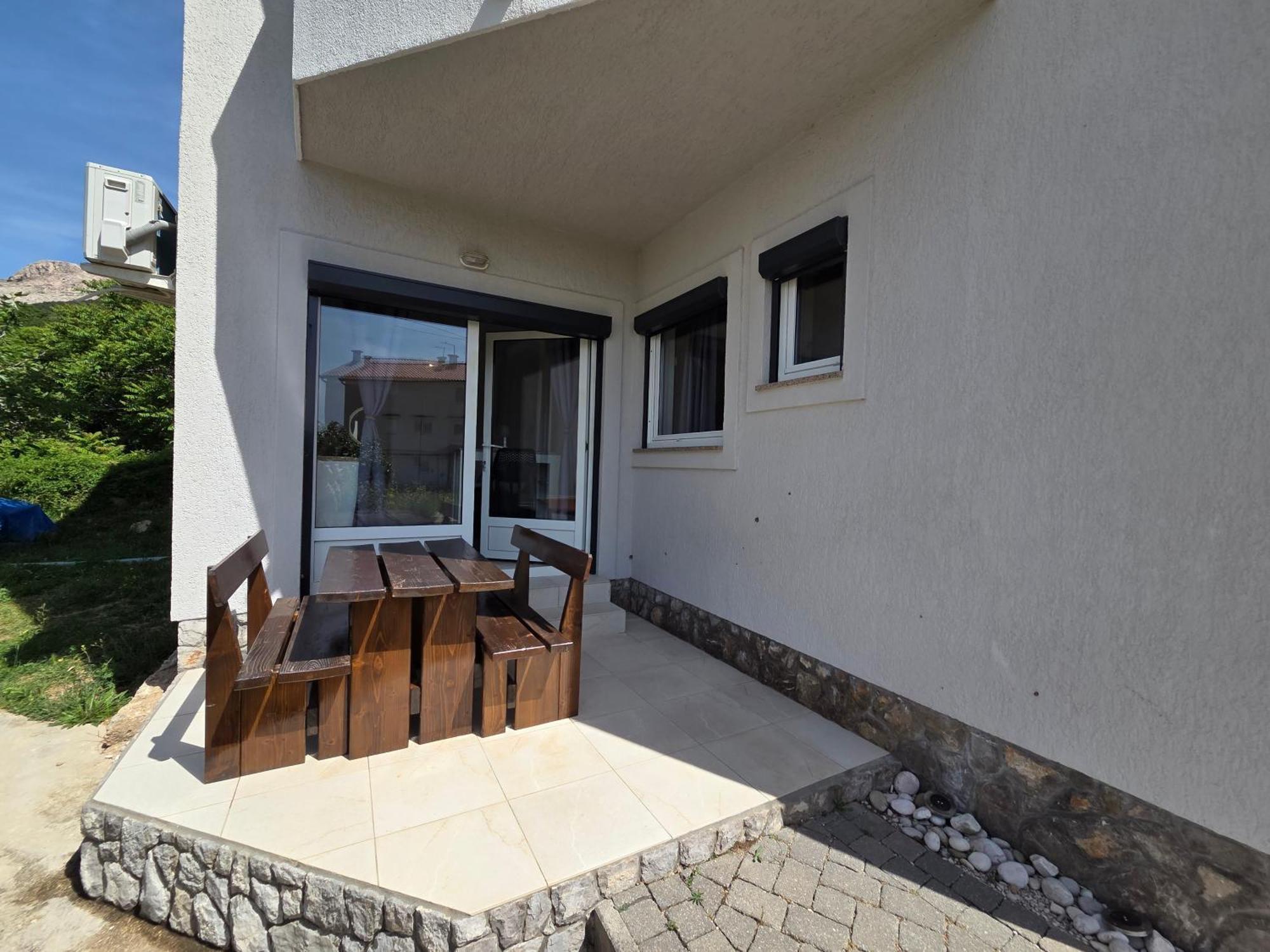 Apartments Leticia I Baška Extérieur photo